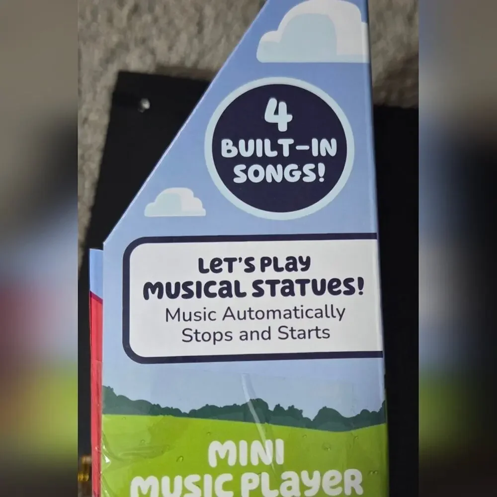 Bluey Mini Music Player Toy 4 Songs Musical Statues Light Up Dance Mode NIB